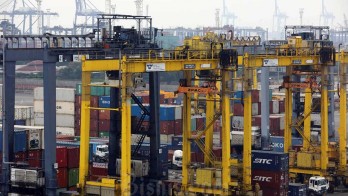 Pelindo Batasi Jumlah Kontainer Buntut Macet Parah Tanjung Priok