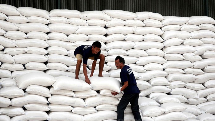 Bulog Kejar Target 3 Juta Ton Setara Beras di Musim Panen Raya