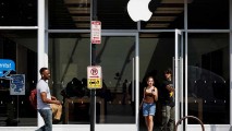 Bocoran Harga iPhone Lipat Pertama Apple, Diperkirakan Tembus Rp39 Juta