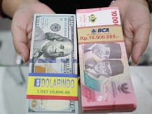 Indonesian Market Suffers Whiplash from US Tariffs, Rupiah Crash
