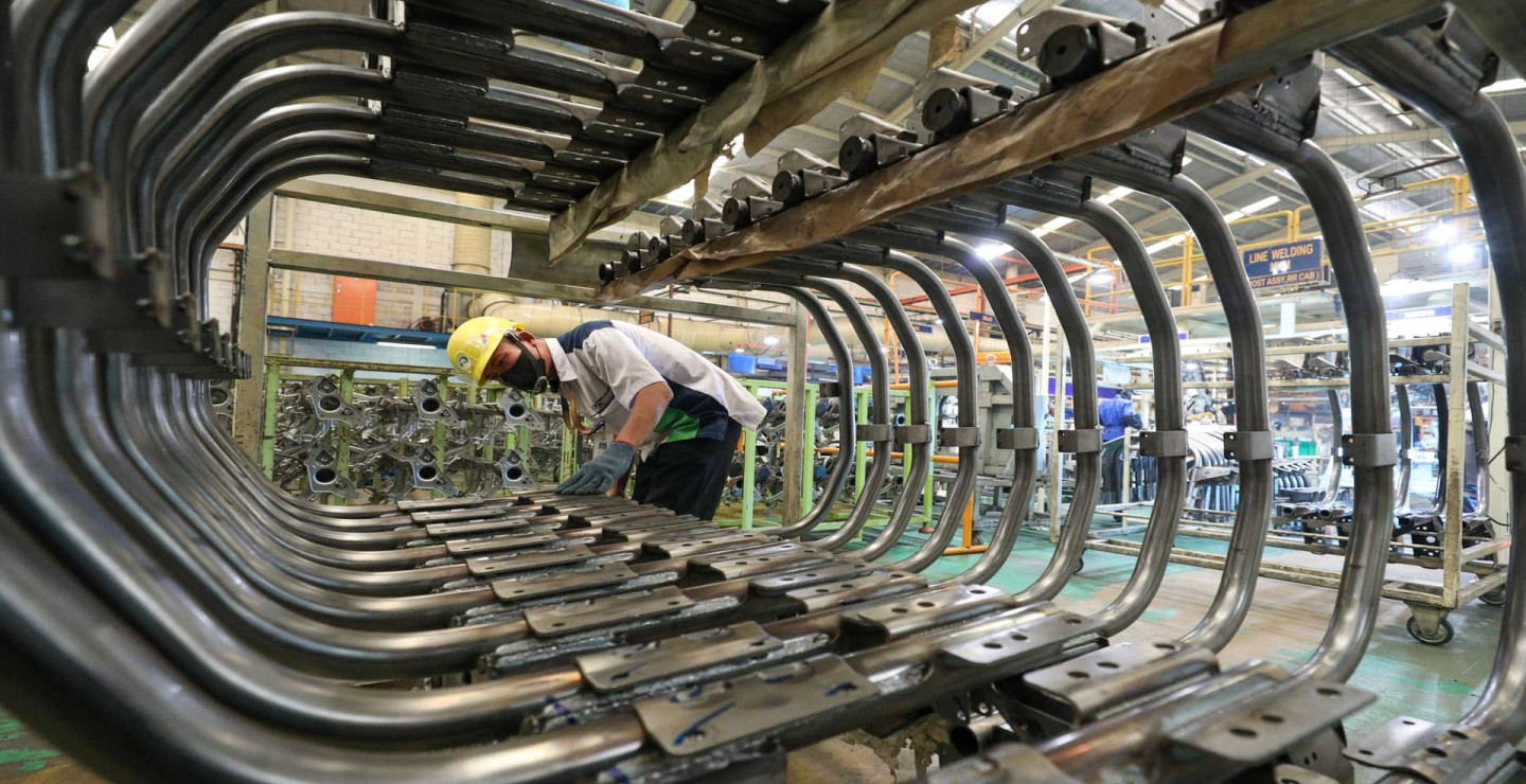 Adu Strategi Astra Otoparts (AUTO) dan Dharma Polimetal (DRMA) di Tengah Tantangan Bisnis Otomotif 2025
