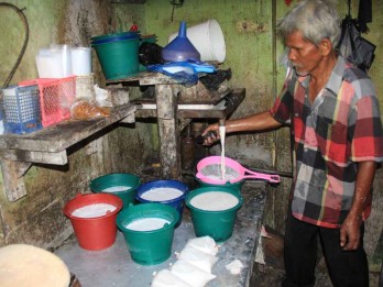 Langka, Pengepul Sumbar Mulai Sulit Dapat Kelapa di Tingkat Petani
