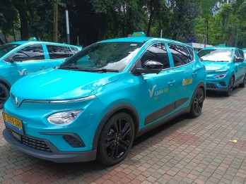 Tak Hanya BYD, Moeldoko Sebut Pabrik VinFast di Subang Juga Diganggu Ormas