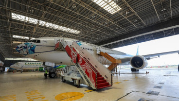 Persiapan Pesawat Haji Garuda Indonesia