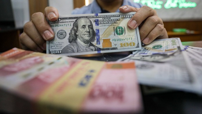 Liquidity Pressures and High Funding Costs Remain Key Challenges for Banks