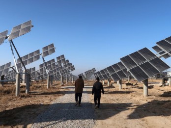 Kapasitas Pembangkit Listrik Energi Terbarukan di China Lampaui PLTU Batu Bara