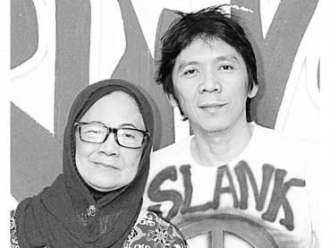Kalangan Musisi Sampaikan Ucapan Belasungkawa ke Bunda Iffet Slank