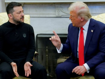 Trump dan Zelensky Bertemu di Vatikan, Bahas Perdamaian Ukraina