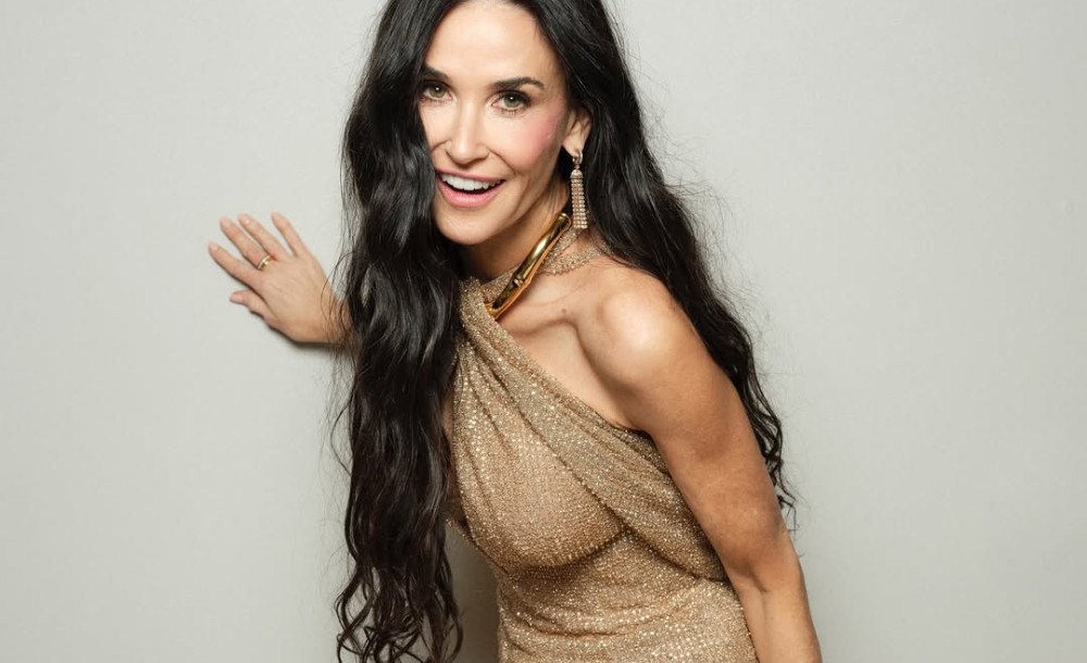 Demi Moore Dinobatkan Wanita Tercantik di Dunia, Ini Alasannya