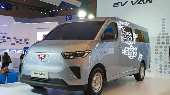 Wuling Pamerkan EV Van Terbaru di PEVS 2025, Bakal Dirakit di Cikarang
