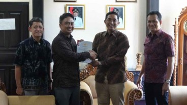 BPK Serahkan Hibah Bantuan Partai Politik Rp1,01 Miliar di Jembrana