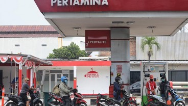 Harga BBM Pertamina Terbaru per 1 Mei, Pertamax Cs Turun
