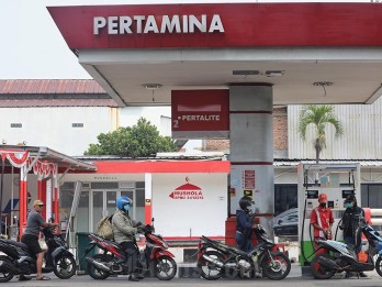 Harga BBM Pertamina Terbaru per 1 Mei, Pertamax Cs Turun