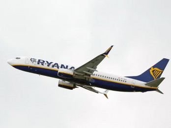 Maskapai Eropa Ryanair Ancam Batalkan Pemesanan Boeing akibat Tarif Trump