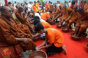 Biksu Gelar Ritual Thudong 2.763 km dari Thailand Menuju Candi Borobudur