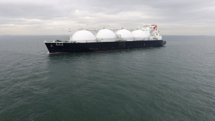 Pembangunan Infrastruktur LNG Dinilai Bukan Investasi Strategis, Ini Alasannya!