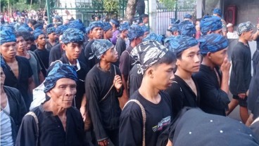 Ribuan Warga Badui Bergerak Menuju Kota Serang, Ada Apa?