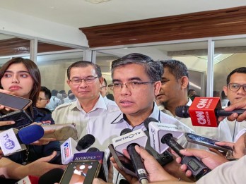 Menaker Menanti Arahan Lanjutan Prabowo soal Penghapusan Outsourcing