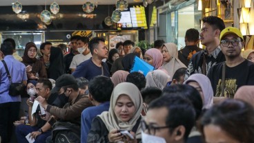 Harga Emas Antam Naik, Segini Cuan Jual Pembeli 10 Tahun Lalu