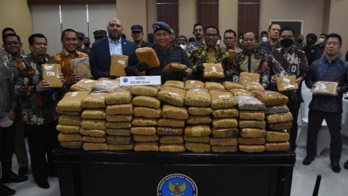 Polri Gagalkan Pengiriman 50 Kg Sabu di Kaltim, 2 Orang Ditangkap