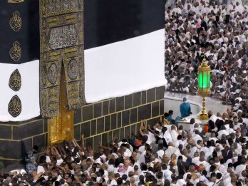 Ikhtiar BSI (BRIS) Mengais Cuan di Tanah Arab Saudi