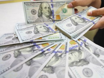 Dolar AS Loyo Imbas Kekhawatiran Baru soal Tarif Trump