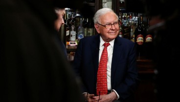 Mundur dari CEO Berkshire Hathaway, Warren Buffett Tetap Pegang Kendali sebagai Chairman