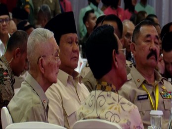 Prabowo Semeja dengan Try Sutrisno di Halalbihalal Purnawirawan TNI AD