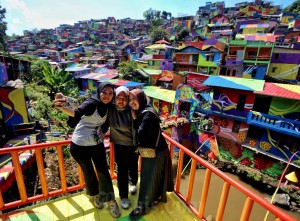 Kampung Warna Warni Lembur Katumbiri Jadi Kawasan Wisata Tematik, Inklusif, dan Bernilai Edukatif