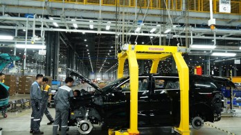 Mobil Listrik VinFast VF6 Meluncur dengan Harga Rp384,9 Juta, Cek Jadwal Dikirim ke Garasi