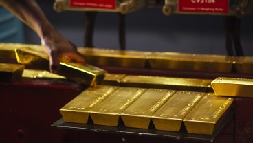Harga Emas Melonjak 2% Lebih, Pasar Tunggu Keputusan The Fed