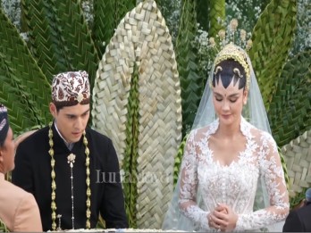 Luna Maya Sah Menikah dengan Maxime Bouttier