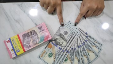 Kurs Dolar AS BCA, BRI, Mandiri, dan BNI Hari Ini 8 Mei 2025
