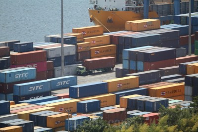 Arus Peti Kemas Pada Periode Kuartal I/2025 Tumbuh Sebesar 6,57%