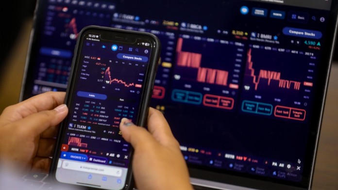 Saham Big Caps Rontok, IHSG Ditutup Melemah 1,42% ke Level 6.827,75