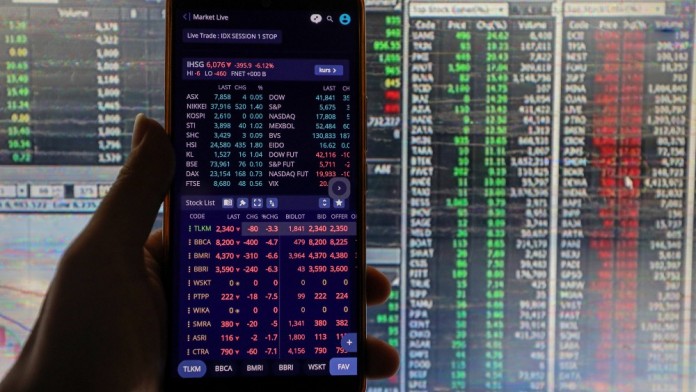 Indeks Bisnis-27 Dibuka Menguat Pagi Ini, Saham ASII, AKRA, hingga HEAL Menghijau
