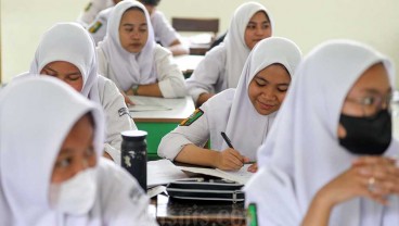 Bupati Sumedang: Banyak Orang Tua WA Titipkan Anaknya Dibina di Barak