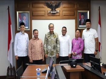 Gubernur Temui Menteri PU, Minta Bangun Infrastruktur di Riau