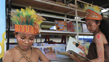 Perayaan Hardiknas di Papua