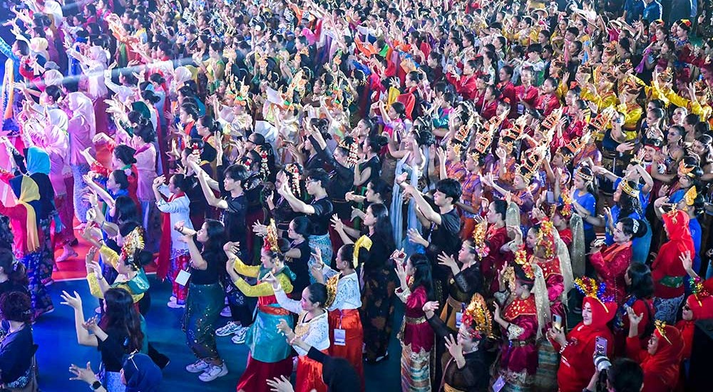 Ribuan Penari Meriahkan Indonesia World Dance Festival 2025