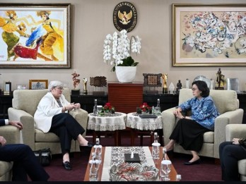 Sri Mulyani Soroti Pelemahan Ekonomi Global Bisa Hambat Transisi Energi