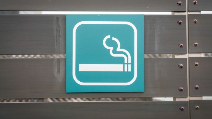 DPRD DKI Minta Tempat Hiburan Malam Bebas Rokok, PHRI Tak Sepakat