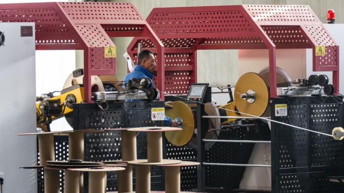 Apindo: Biaya Produksi Bisa Naik Imbas Pelemahan Rupiah