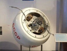 Sampah Antariksa Rusia Jatuh di Indonesia?