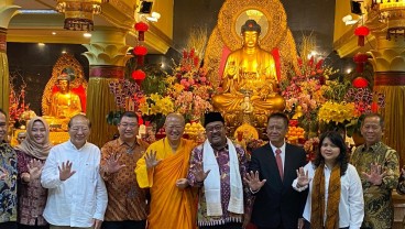 Perayaan Waisak, Rano Karno: Jakarta Aman & Nyaman bagi Seluruh Umat Beragama