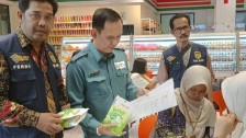 Bos BPJH Pastikan Tarik Peredaran Semua Permen Mengandung Babi