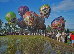 Penerbangan Balon Tradisional di Magelang Meriahkan Perayaan Hari Raya Tri Suci Waisak