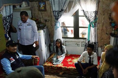 Menteri Sosial Saifullah Yusuf Kunjungi Sejumlah Calon Siswa Sekolah Rakyat di Lampung