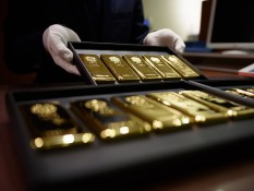 Harga Emas Merosot 3% Dipicu Kesepakatan Tarif AS-China