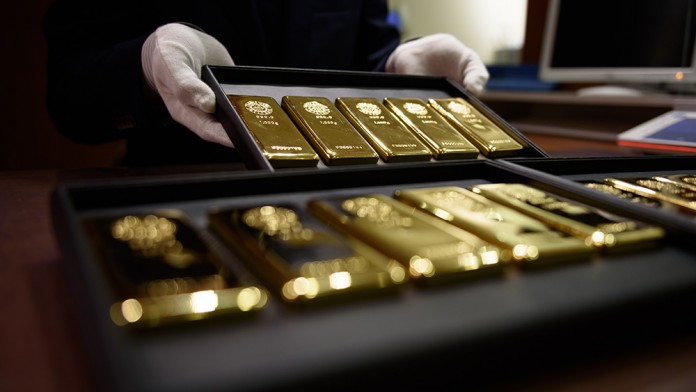 Harga Emas Merosot 3% Dipicu Kesepakatan Tarif AS-China